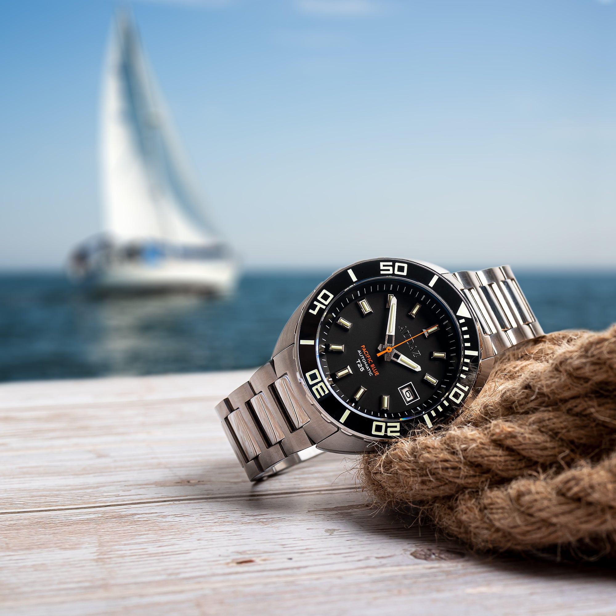 PACIFIC BLUE Tritum Dive Watch I Automatic Movement I Sapphire